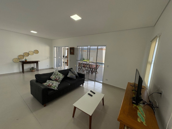 Imagem Casa com 5 Quartos à Venda, 300 m² em Lagoinha - Ubatuba Imagem Casa com 5 Quartos à Venda, 300 m² em Lagoinha - Ubatuba