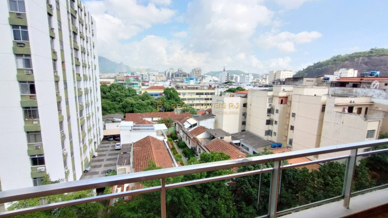Imagem Apartamento com 4 Quartos à Venda, 160 m² em Tijuca - Rio De Janeiro Imagem Apartamento com 4 Quartos à Venda, 160 m² em Tijuca - Rio De Janeiro