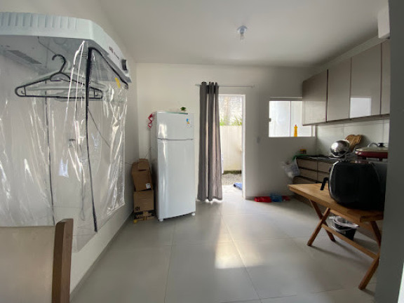 Imagem Sobrado com 2 Quartos à Venda, 72 m² em Espinheiros - Itajaí