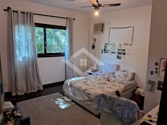 Imagem Casa com 3 Quartos à Venda, 246 m² em Piratininga - Niterói
