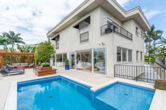Casa de Condomínio com 4 Quartos à Venda, 800 m² em Alphaville - Santana De Parnaíba