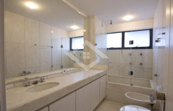 Imagem Apartamento com 4 Quartos à Venda, 380 m² em Lagoa - Rio De Janeiro