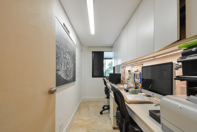 Imagem Apartamento com 4 Quartos à Venda, 172 m² em Moema - São Paulo