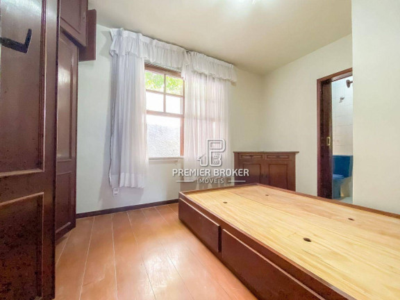 Imagem Casa com 4 Quartos à Venda, 114 m² em Alto - Teresópolis