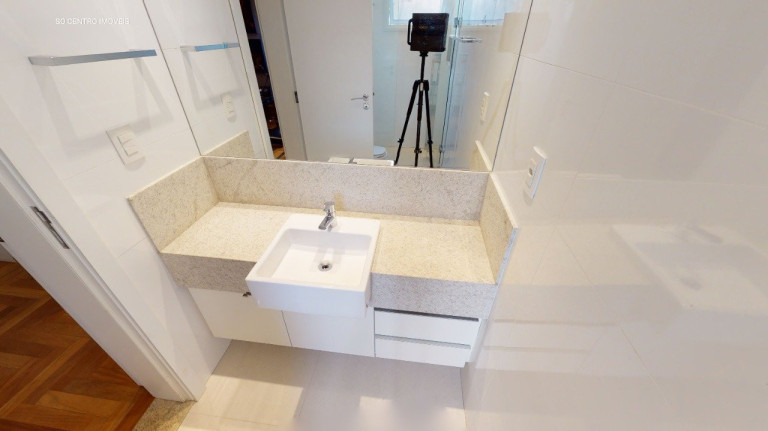 Imagem Apartamento com 3 Quartos à Venda, 75 m² em Santo Antônio - Belo Horizonte Imagem Apartamento com 3 Quartos à Venda, 75 m² em Santo Antônio - Belo Horizonte