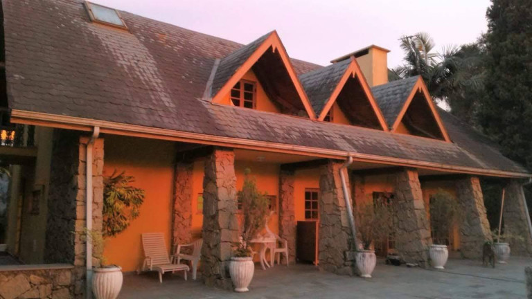 Imagem Casa com 4 Quartos à Venda, 540 m² em Gramado - Cotia