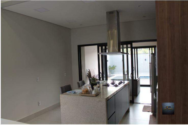 Imagem Casa de Condomínio com 3 Quartos à Venda, 178 m² em Roncáglia - Valinhos