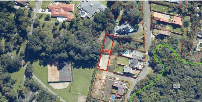 Imagem Terreno à Venda, 925 m² em Cascatinha - Curitiba Imagem Terreno à Venda, 925 m² em Cascatinha - Curitiba