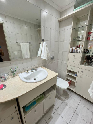 Imagem Apartamento com 2 Quartos à Venda, 67 m² em São João - Porto Alegre Imagem Apartamento com 2 Quartos à Venda, 67 m² em São João - Porto Alegre