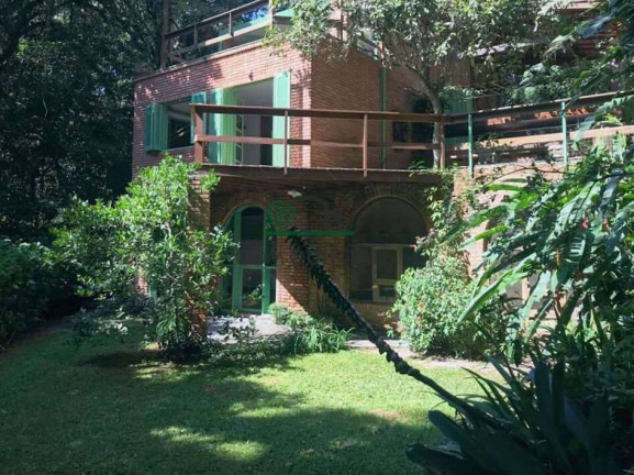 Chácara à Venda, 271 m² em Taboleiro Verde - Cotia