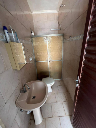 Imagem Sobrado com 3 Quartos à Venda, 300 m² em Jardim Santo Antônio - Arapongas