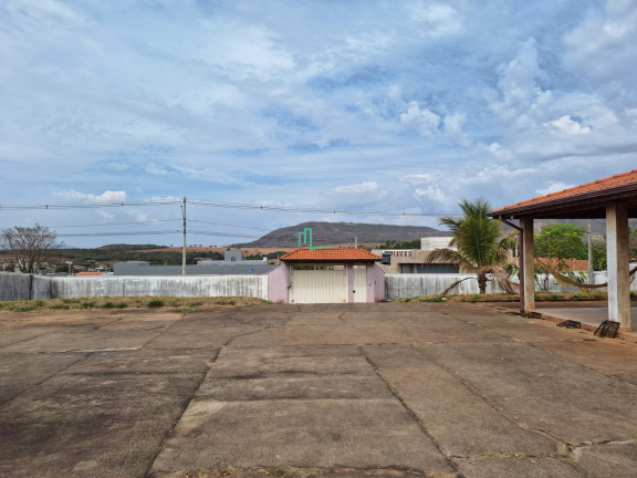 Casa com 4 Quartos à Venda,  em Centro De Rifaina - Rifaina