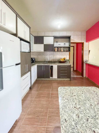 Imagem Casa com 3 Quartos à Venda, 202 m² em Nereu Ramos - Jaraguá Do Sul Imagem Casa com 3 Quartos à Venda, 202 m² em Nereu Ramos - Jaraguá Do Sul