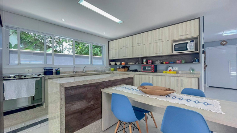Imagem Casa com 6 Quartos à Venda, 250 m² em Riviera De São Lourenço - Bertioga Imagem Casa com 6 Quartos à Venda, 250 m² em Riviera De São Lourenço - Bertioga