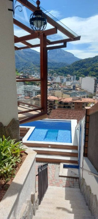 Imagem Casa com 4 Quartos à Venda, 382 m² em Parque São Luiz - Teresópolis