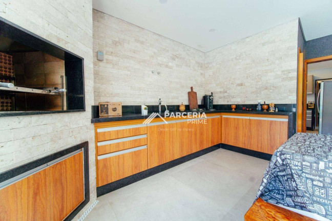 Imagem Casa com 6 Quartos à Venda, 334 m² em Riviera Módulo 19 - Bertioga Imagem Casa com 6 Quartos à Venda, 334 m² em Riviera Módulo 19 - Bertioga