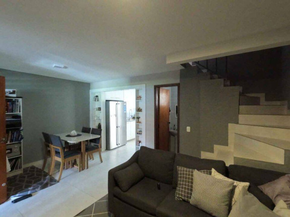 Imagem Sobrado com 3 Quartos à Venda, 77 m² em Cajuru - Curitiba