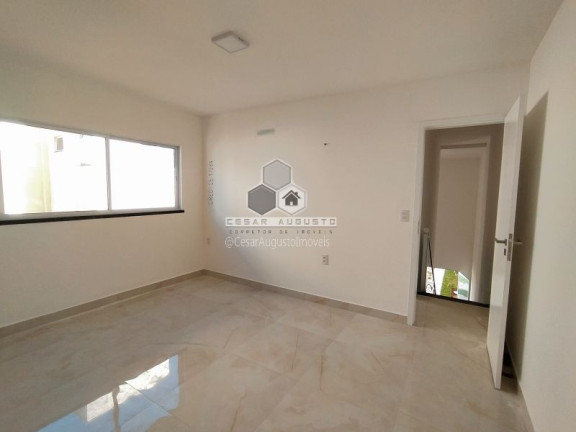 Imagem Casa com 3 Quartos à Venda, 92 m²