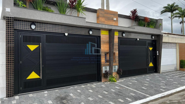 Casa com 3 Quartos à Venda, 134 m² em Vilamar - Praia Grande