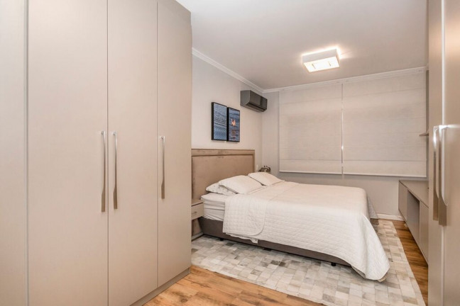 Imagem Imóvel com 3 Quartos à Venda, 134 m² em Chácara Das Pedras - Porto Alegre Imagem Imóvel com 3 Quartos à Venda, 134 m² em Chácara Das Pedras - Porto Alegre