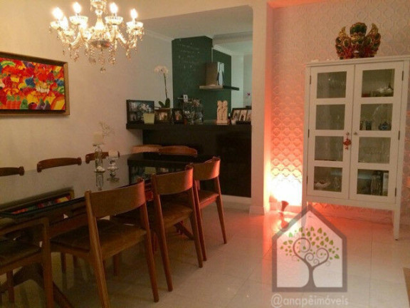 Imagem Casa com 3 Quartos à Venda, 220 m² em Jurerê - Florianópolis