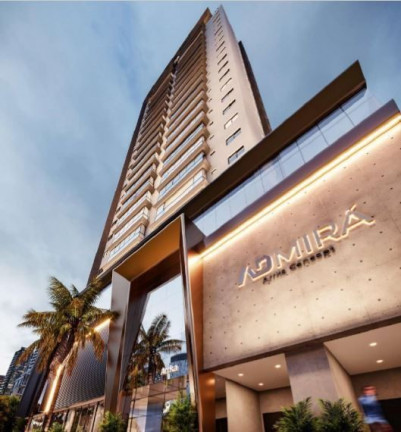 Imóvel com 4 Quartos à Venda, 138 m² em Centro - Balneário Camboriú