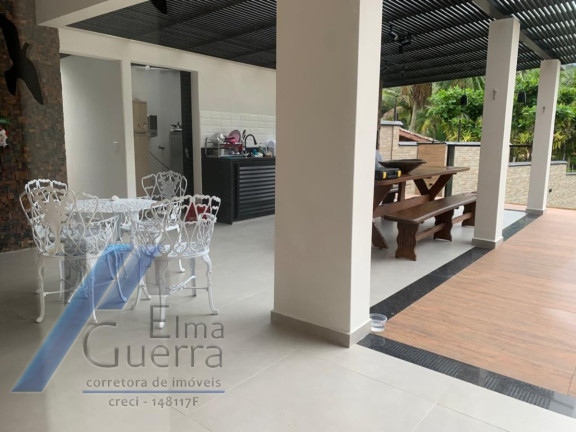 Imagem Casa com 5 Quartos à Venda, 300 m² em Enseada - Ubatuba Imagem Casa com 5 Quartos à Venda, 300 m² em Enseada - Ubatuba