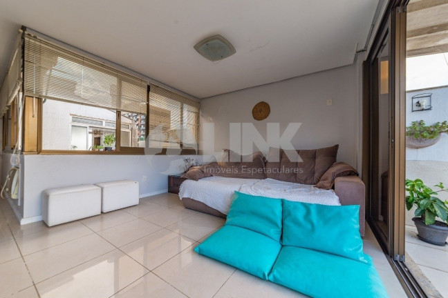 Imagem Imóvel com 2 Quartos à Venda, 150 m² em Mont Serrat - Porto Alegre
