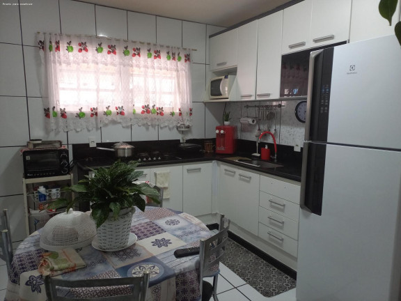 Imagem Casa com 4 Quartos à Venda, 360 m² em Maravista -itaipu - Niterói