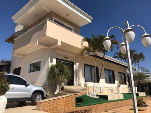 Imagem Sobrado com 5 Quartos à Venda, 720 m² em Centro - Pouso Alegre