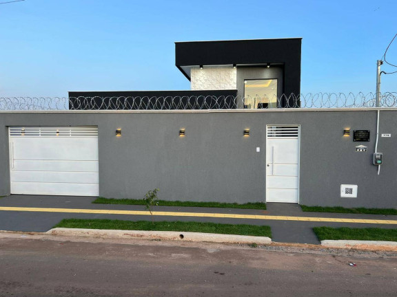 Imagem Casa com 3 Quartos à Venda, 300 m² em Residencial Jardim Canedo Iii - Senador Canedo