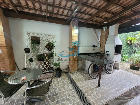 Imagem Casa com 5 Quartos à Venda, 200 m² em Itaguá - Ubatuba