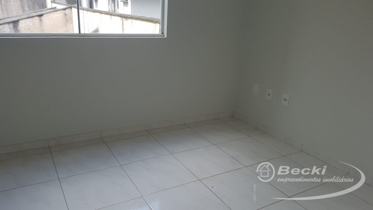 Imagem Casa com 2 Quartos à Venda, 63 m² em Jarivatuba - Joinville