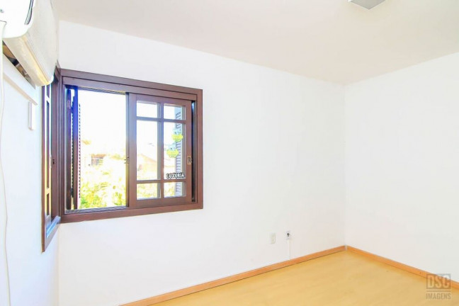 Imagem Casa de Condomínio com 3 Quartos à Venda, 266 m² em Ipanema - Porto Alegre