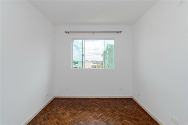 Imagem Casa com 3 Quartos à Venda, 398 m² em Vista Alegre - Curitiba Imagem Casa com 3 Quartos à Venda, 398 m² em Vista Alegre - Curitiba
