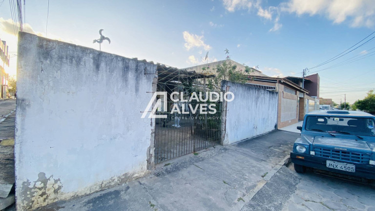 Casa com 3 Quartos à Venda, 200 m² em Conjunto Feira Vi - Feira De Santana