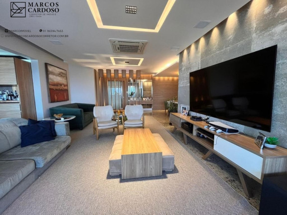Imóvel com 4 Quartos à Venda, 286 m² em Batista Campos - Belém