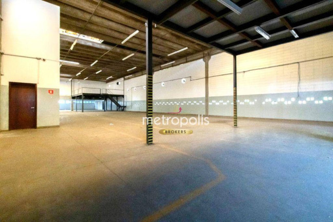 Galpão para Alugar, 2.000 m² em Jardim Regina Alice - Barueri