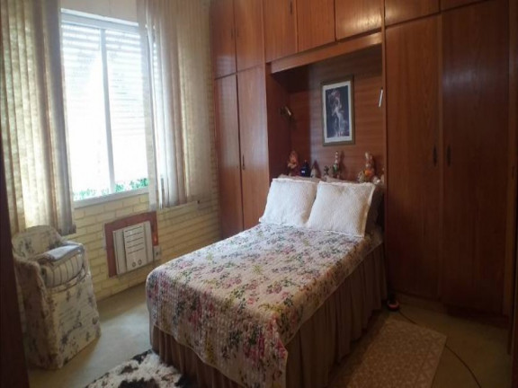 Imagem Casa com 3 Quartos à Venda, 218 m² em Chácara Das Pedras - Porto Alegre Imagem Casa com 3 Quartos à Venda, 218 m² em Chácara Das Pedras - Porto Alegre