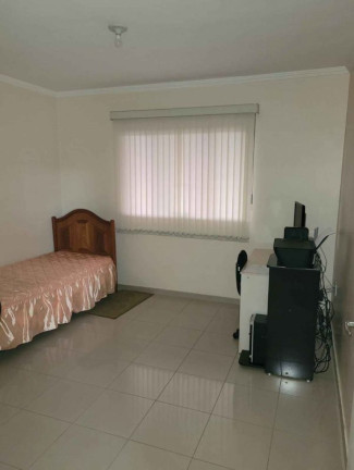 Imagem Sobrado com 3 Quartos à Venda, 243 m² em Parque São Luís - Taubate