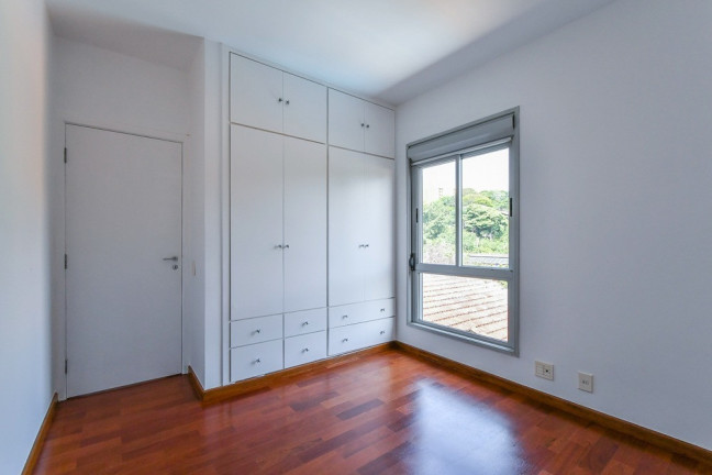Imagem Casa com 4 Quartos à Venda,  em Vila Inah - São Paulo