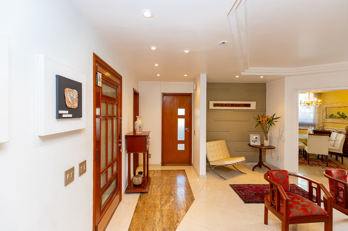Imagem Apartamento com 4 Quartos à Venda, 200 m² em Moema - São Paulo