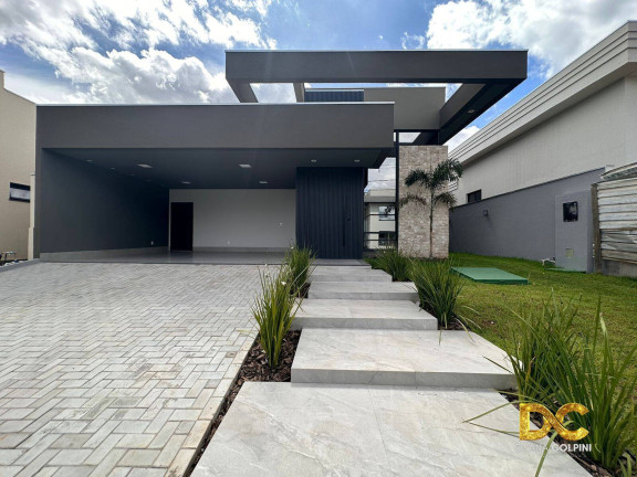 Casa de Condomínio com 3 Quartos à Venda, 235 m² em Ribeirão Do Lipa - Cuiabá