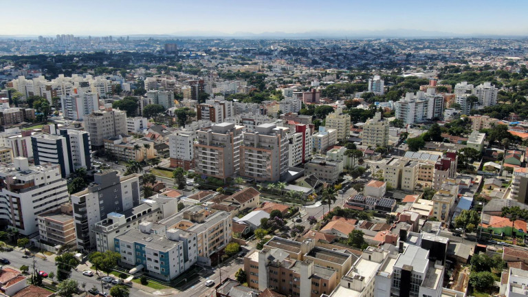 Apartamento com 3 Quartos à Venda, 76 m² em água Verde - Curitiba