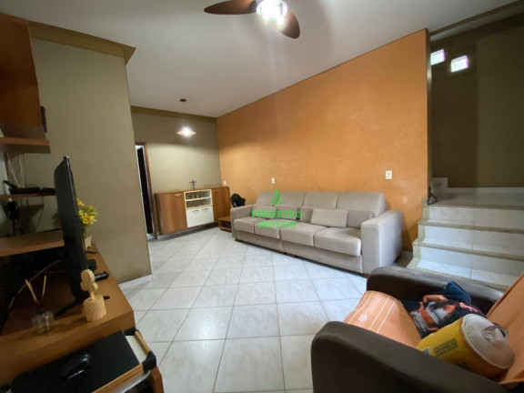 Imagem Casa com 3 Quartos à Venda, 339 m² em Sete Pontes - São Gonçalo