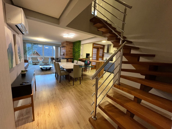 Imagem Apartamento com 4 Quartos à Venda, 310 m² em Centro - Gramado Imagem Apartamento com 4 Quartos à Venda, 310 m² em Centro - Gramado