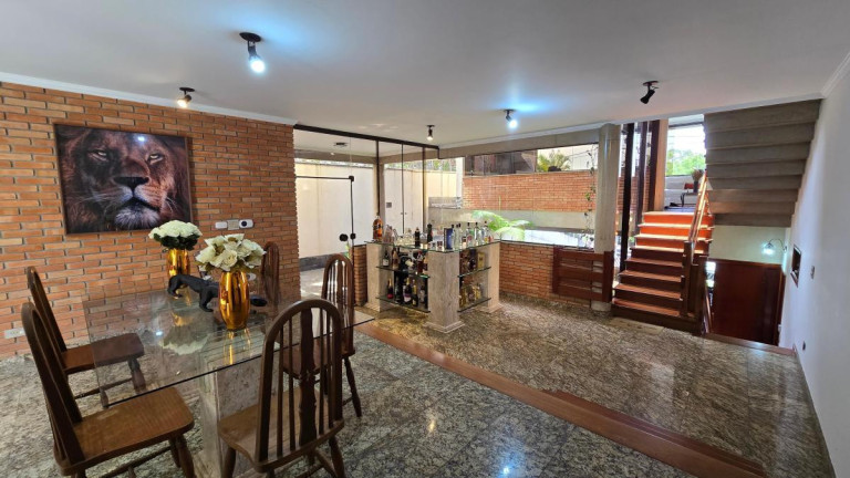 Imagem Casa com 5 Quartos à Venda, 381 m² em Parque Dos Príncipes - São Paulo Imagem Casa com 5 Quartos à Venda, 381 m² em Parque Dos Príncipes - São Paulo