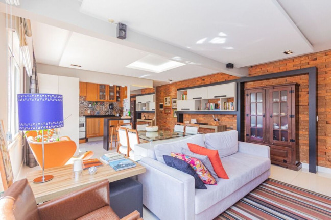 Imagem Imóvel com 1 Quarto à Venda, 61 m² em Menino Deus - Porto Alegre Imagem Imóvel com 1 Quarto à Venda, 61 m² em Menino Deus - Porto Alegre