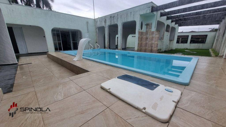 Imagem Casa com 5 Quartos à Venda, 210 m² em Solemar - Praia Grande Imagem Casa com 5 Quartos à Venda, 210 m² em Solemar - Praia Grande