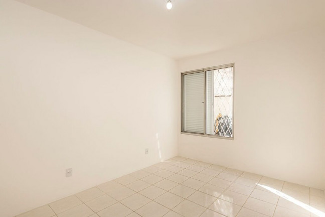 Imagem Apartamento com 2 Quartos à Venda, 61 m² em Teresópolis - Porto Alegre